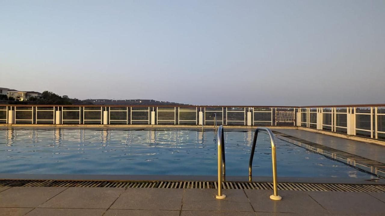 The Cliff Hotel Pune Exterior foto